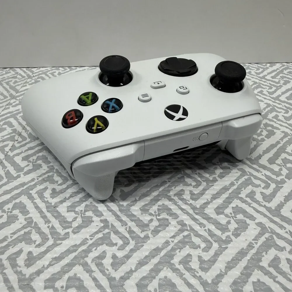 Official Microsoft Xbox Series X/S Controller Model 1914 White For Parts/Repairs